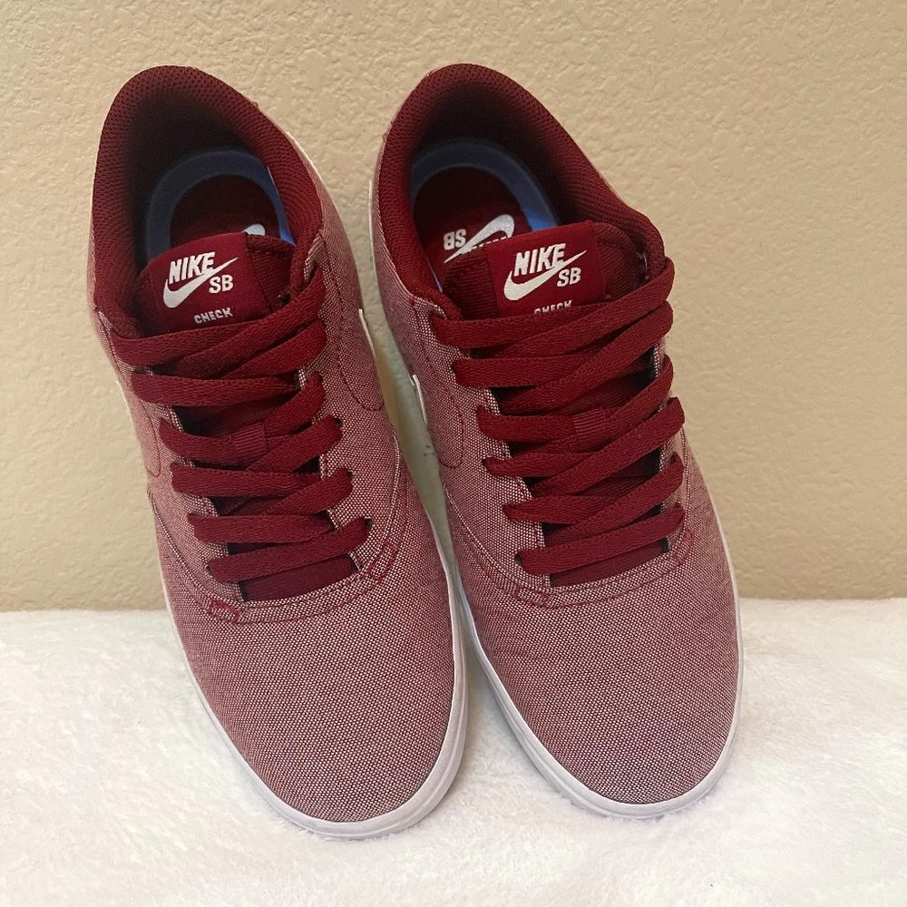 Nike | SB Check | Solar Red | Size 8